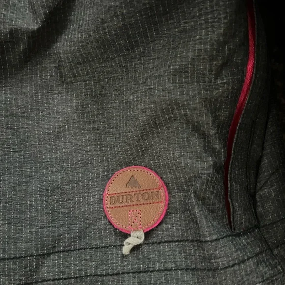 Burton Women’s Charcoal and Pink Ski/Snowboard Coat - Picture 9 of 13